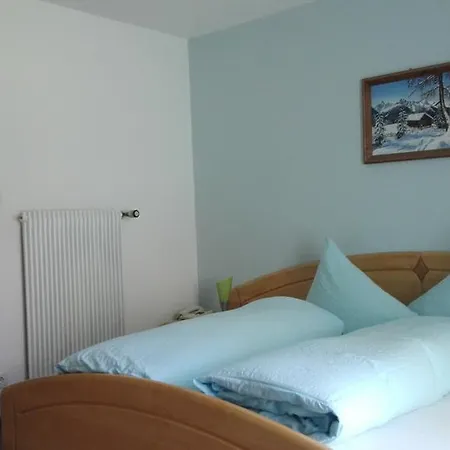Reschnerhof Bed & Breakfast 3*